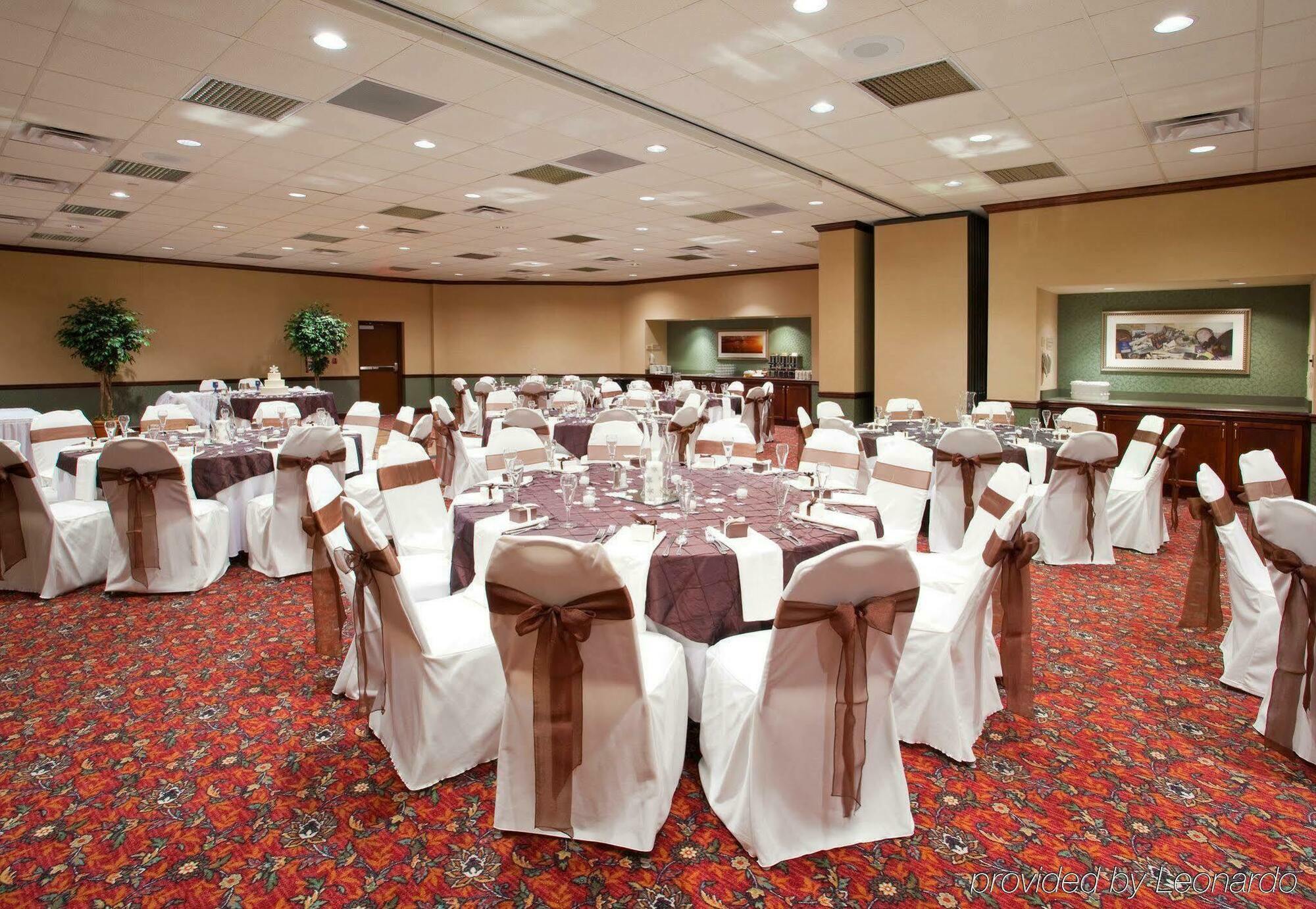 Holiday Inn Dayton/Fairborn I-675 By Ihg Экстерьер фото