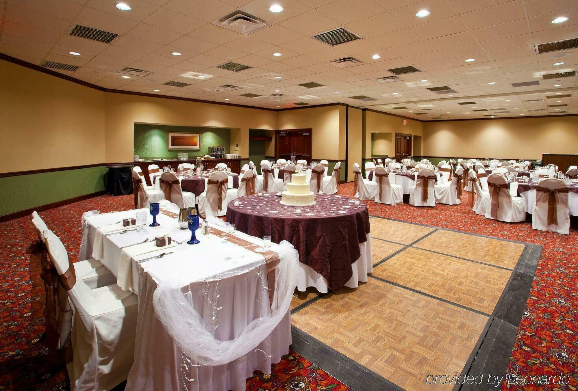 Holiday Inn Dayton/Fairborn I-675 By Ihg Экстерьер фото